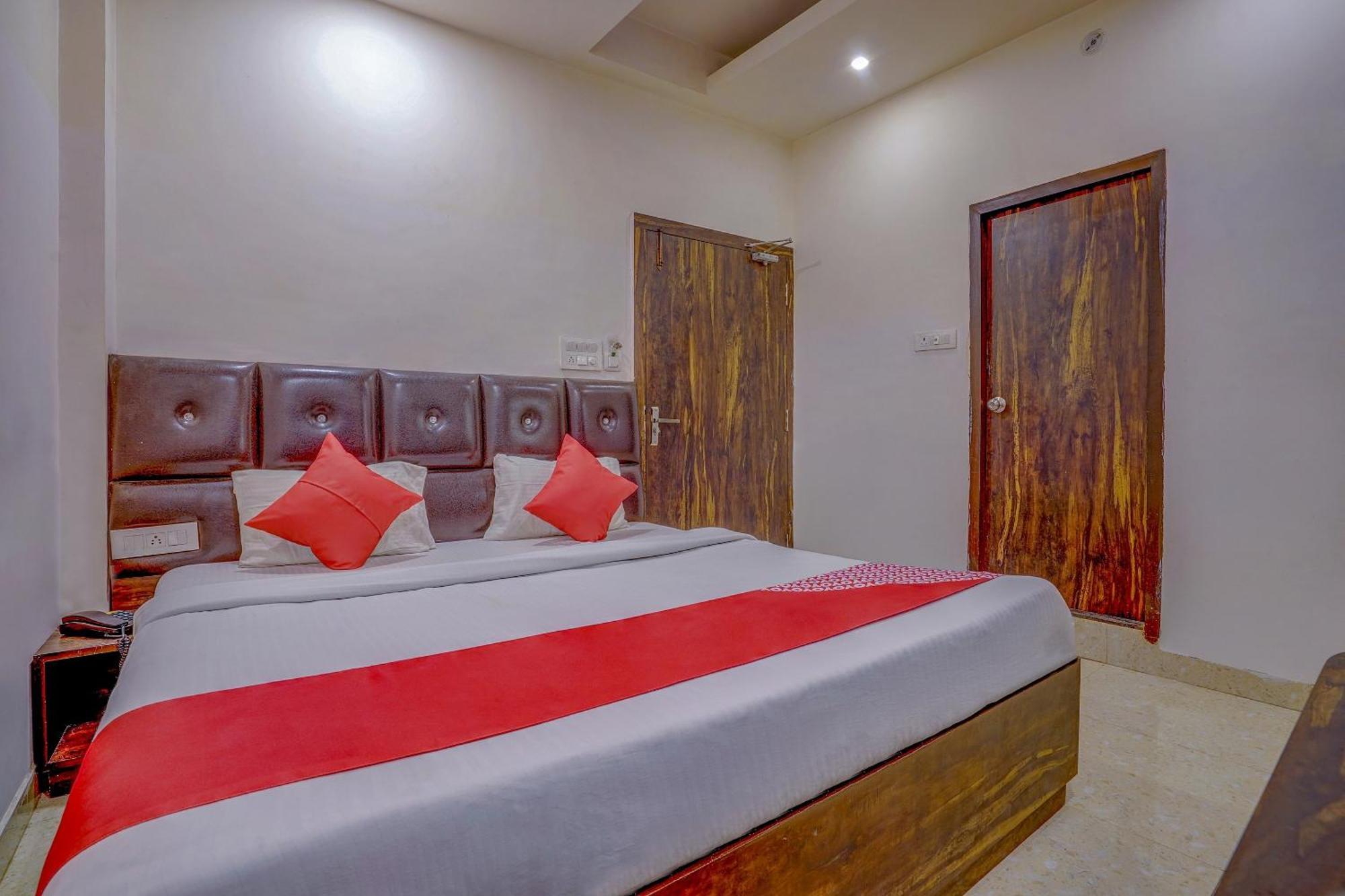Super Hotel O Traveller Inn Λάκναου Εξωτερικό φωτογραφία