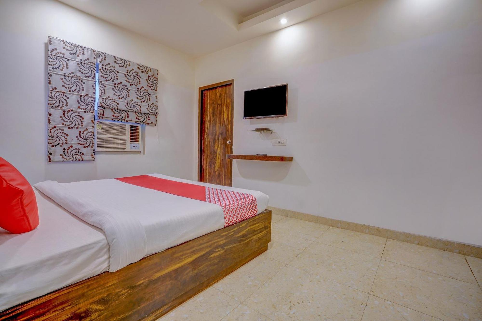 Super Hotel O Traveller Inn Λάκναου Εξωτερικό φωτογραφία