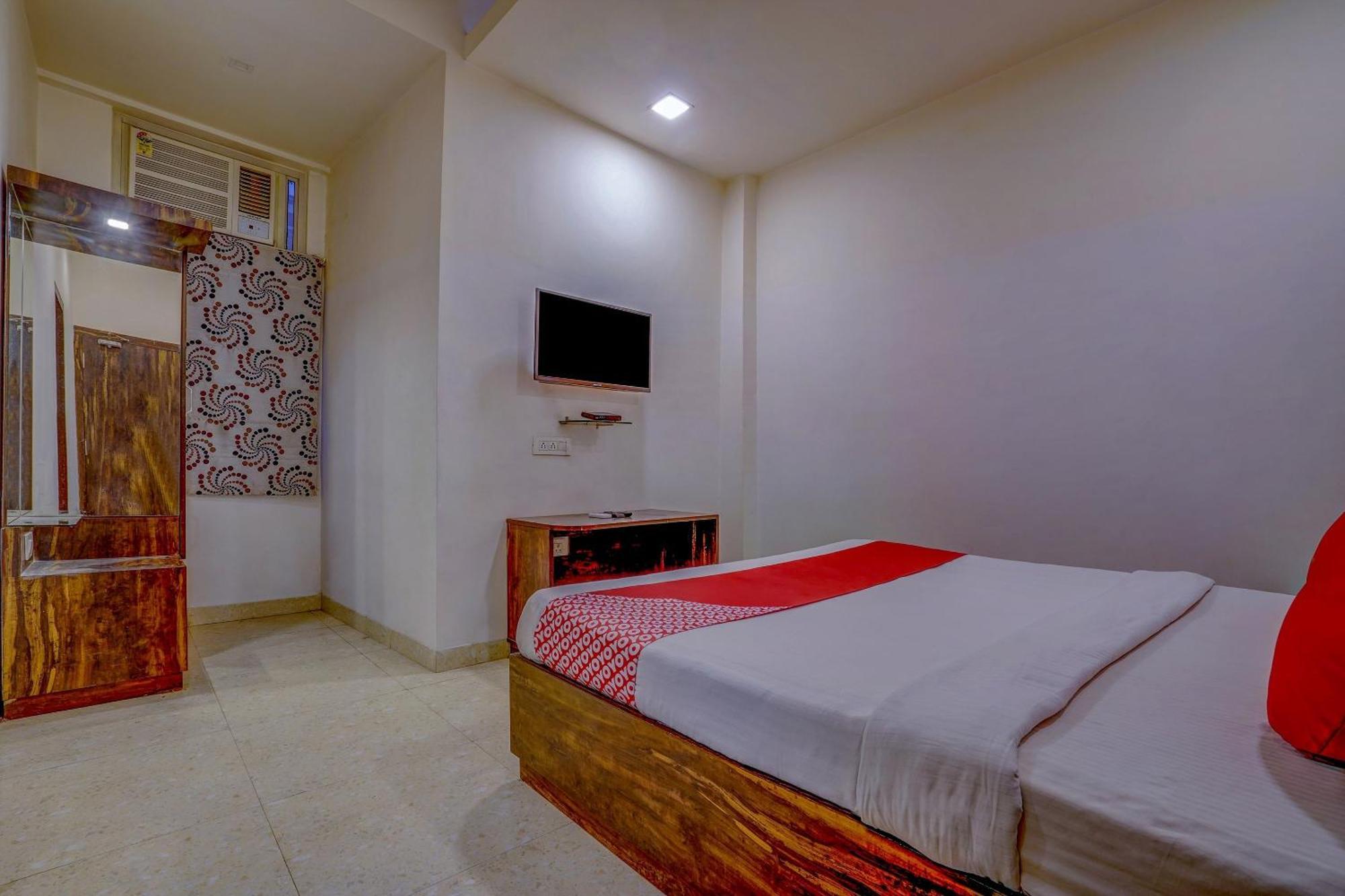 Super Hotel O Traveller Inn Λάκναου Εξωτερικό φωτογραφία