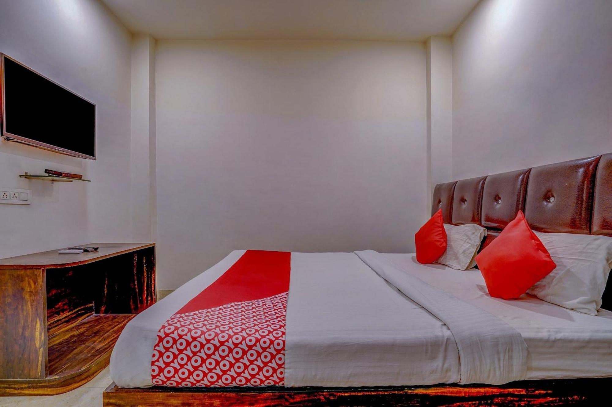 Super Hotel O Traveller Inn Λάκναου Εξωτερικό φωτογραφία